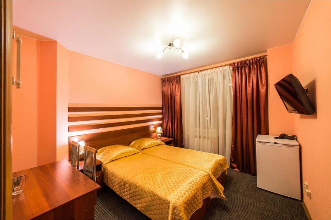 Двухместный (Стандарт, комната в двухкомнатном блоке с общей ванной комнатой) отеля К-Визит Токсово