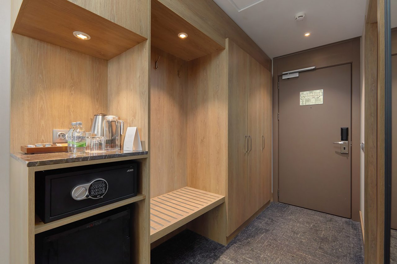 Двухместный (Стандартный номер с одной двуспальной кроватью), Отель Mercure Нижний Новгород Центр