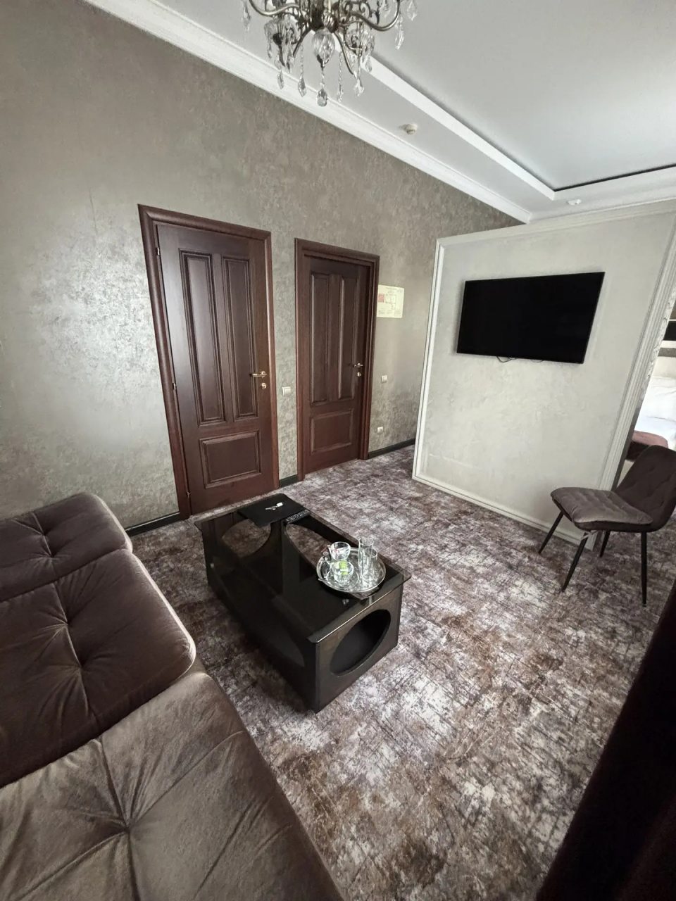 Студио (Полулюкс), Гостиница REST HOUSE