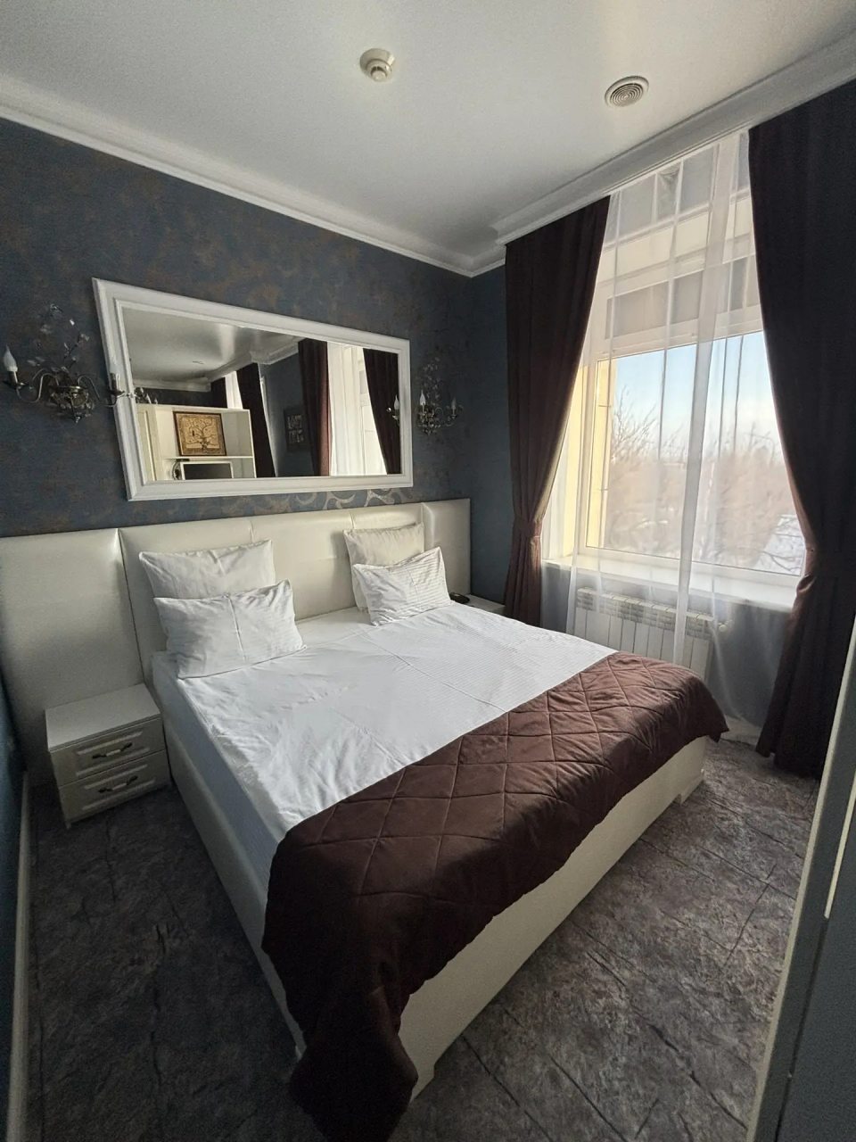 Студио (Полулюкс), Гостиница REST HOUSE