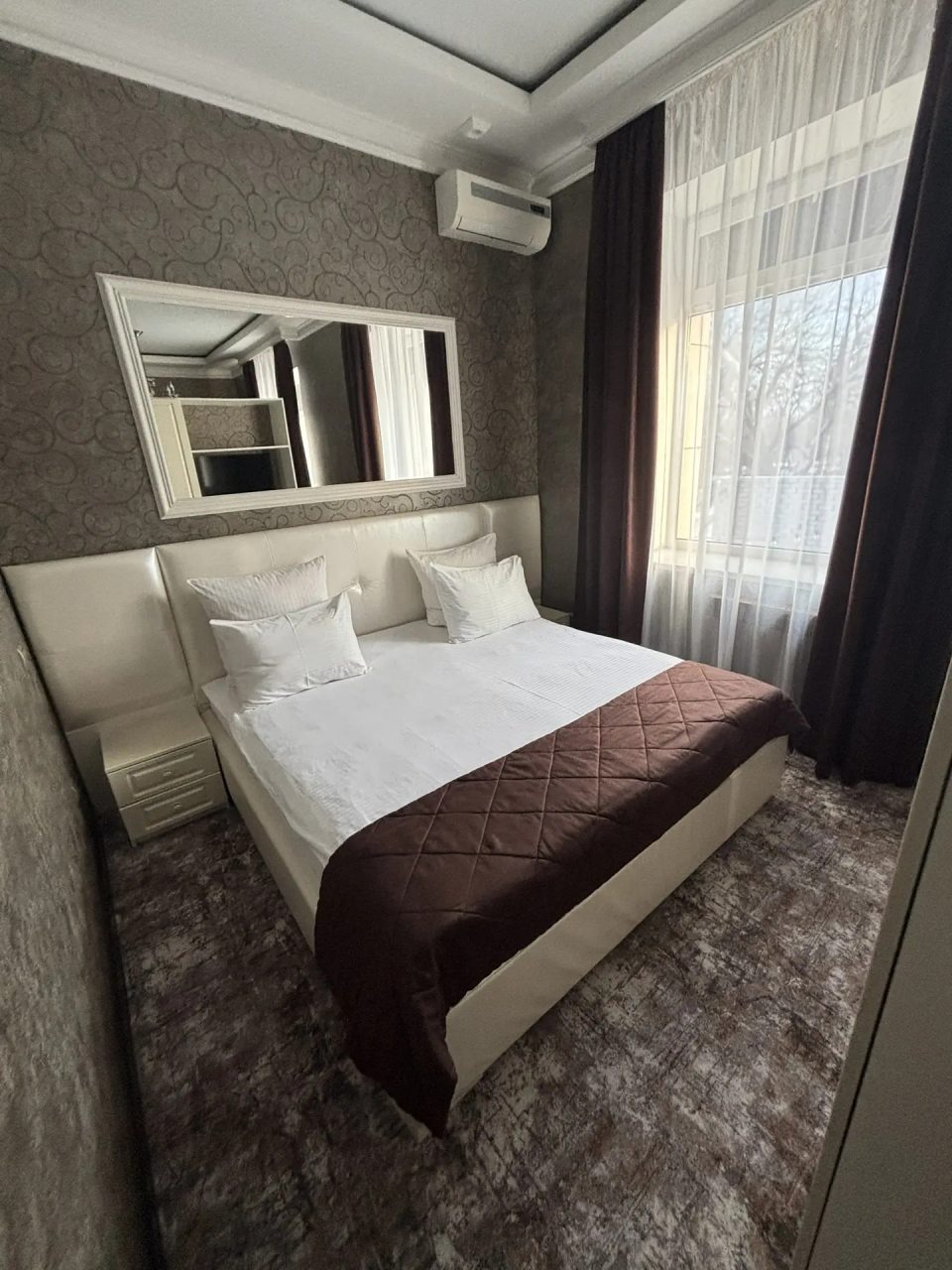 Студио (Полулюкс), Гостиница REST HOUSE