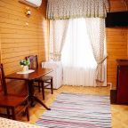 Коттедж (Домик однокомнатный), Гостиница Алмаз