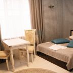 Коттедж (Домик однокомнатный), Гостиница Алмаз