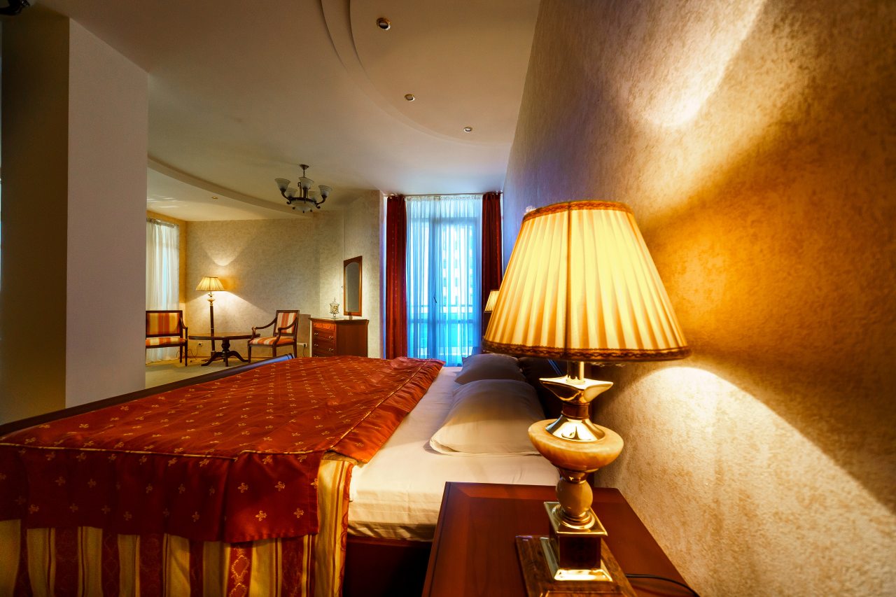 Апартаменты, Гостиница Европа