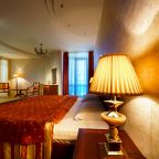 Апартаменты, Гостиница Европа