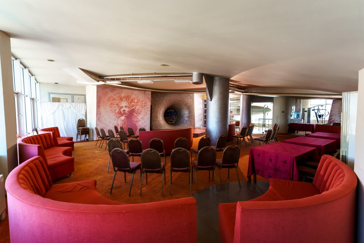 Конференц-зал, Гостиница Европа