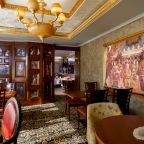 Платно, Гостиница Европа