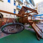 Открытый плавательный бассейн, Гостиница Европа