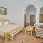 Полулюкс (С двуспальной кроватью), Гостиница Губернаторъ