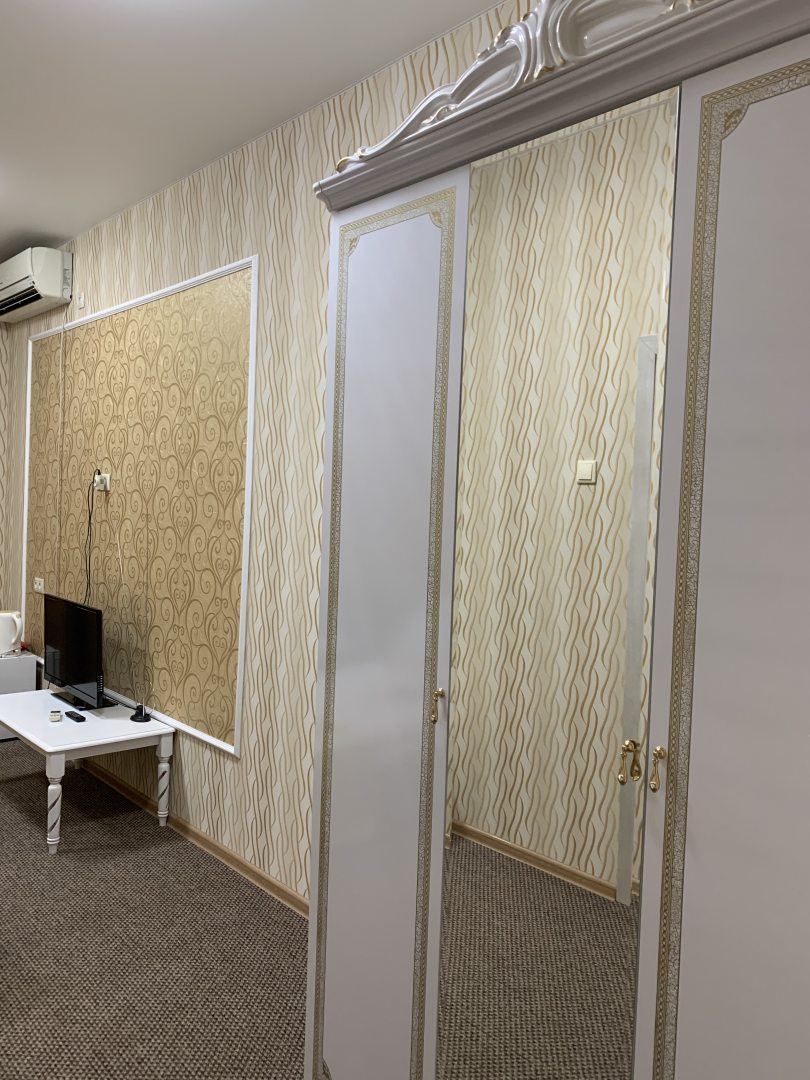Двухместный (Улучшенный двухместный номер с 2 отдельными кроватями) отеля Султан-5, Москва