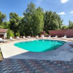 Бассейн, Гостиница Мона Лиза