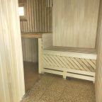 Баня, Гостиница Мона Лиза