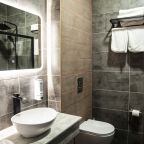 Люкс, Гостиница Мона Лиза