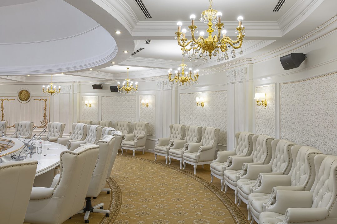 Круглый зал переговоров, Отель Президент