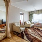 Апартаменты (Апартаменты), Гостиница Планета