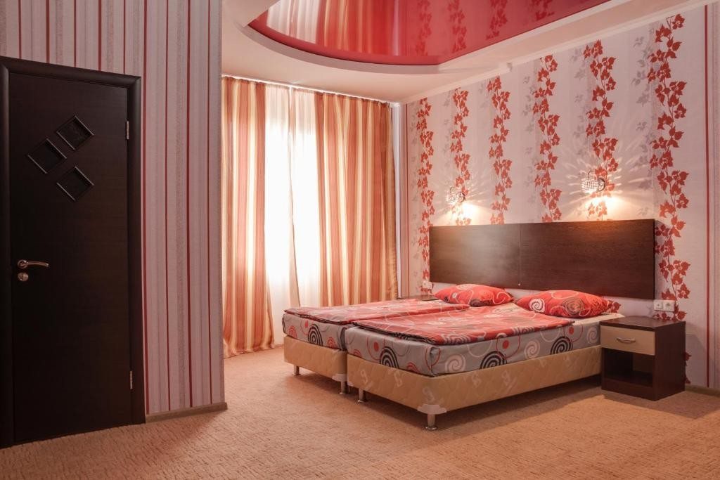 Двухместный (Двухместный номер «Комфорт» с 1 кроватью) отеля Рай, Краснодар