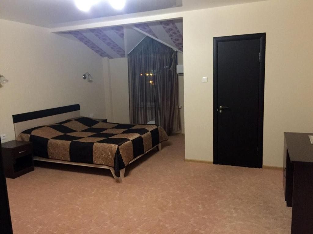 Двухместный (Двухместный номер с основными удобствами и 1 кроватью) отеля Рай, Краснодар