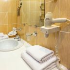 Апартаменты, Отель СЛАВЯНКА САЯНОГОРСК
