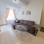 Полулюкс (Плюс), Гостиничный комплекс Европа