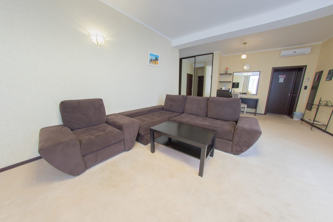 Люкс, Гостиничный комплекс Европа