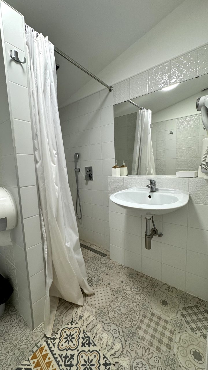 Двухместный (Дабл с видом на оживленный дворик кафе), Мини-отель Дом Ученых