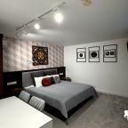 Трёхместный и более (С видом на оживленный дворик), Мини-отель Дом Ученых