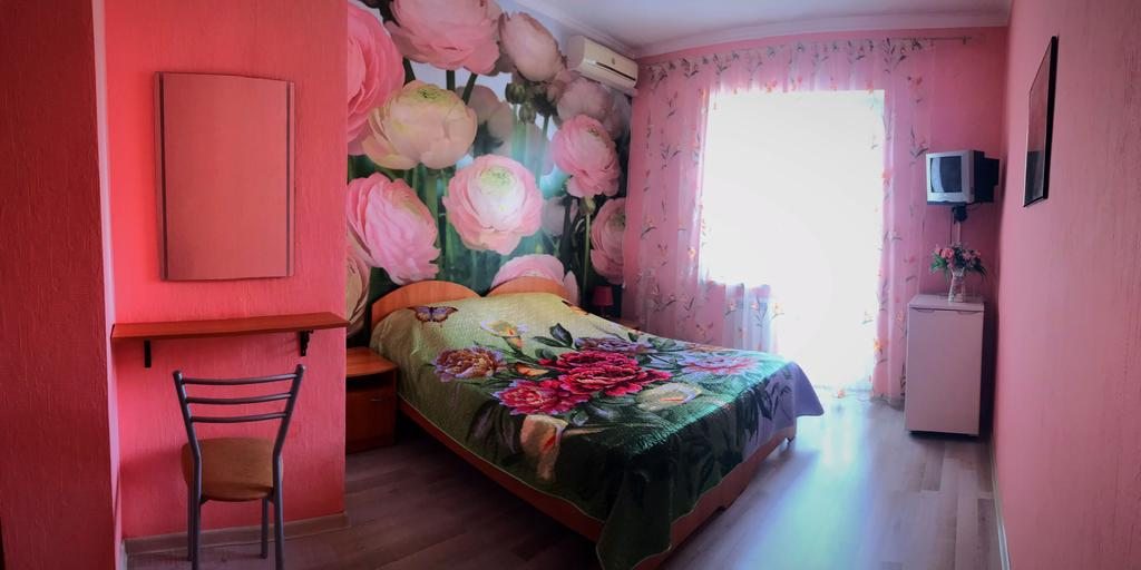 Двухместный (Двухместный номер с 1 кроватью или 2 отдельными кроватями) гостевого дома Марго, Дивноморское