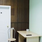 Письменный стол в некоторых комнатах