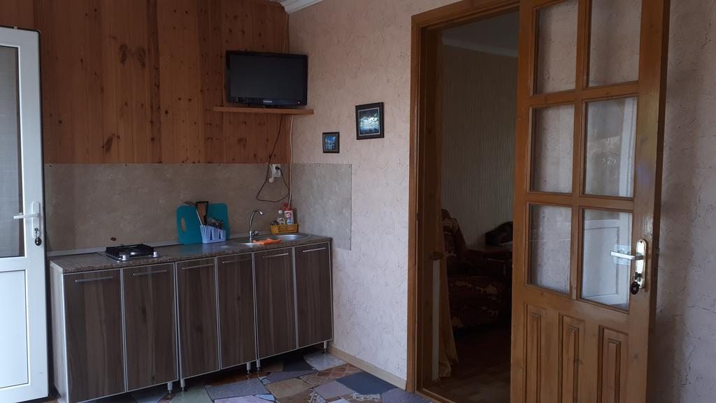 Семейный (Улучшенный семейный номер) мини-гостиницы На Тенгинской, 8, Лермонтово