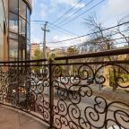 Полулюкс с балконом