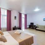 Полулюкс с балконом