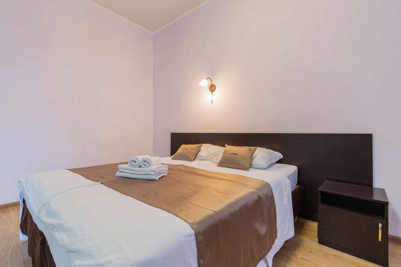 Полулюкс с балконом