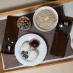 Завтрак в номер, Отель Imperial Sun