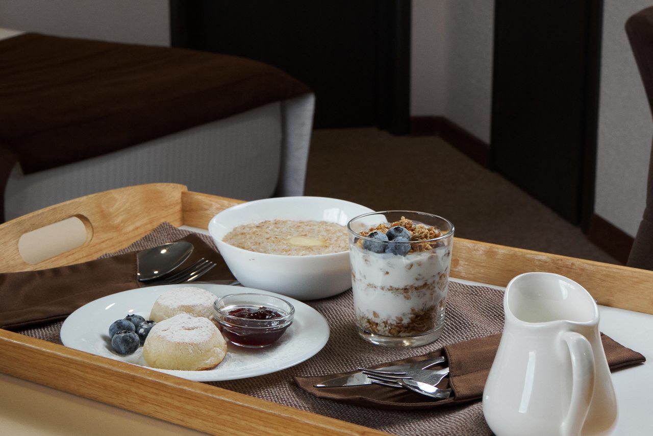 Завтрак в номер, Отель Imperial Sun