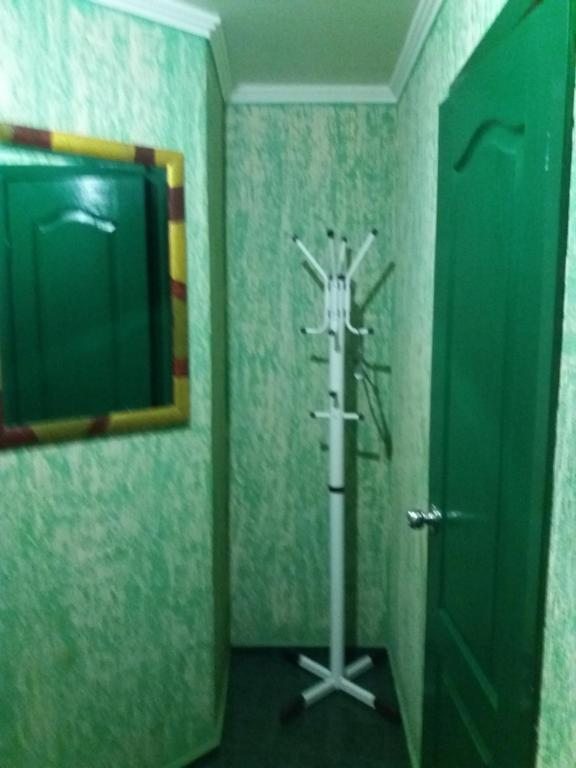 Двухместный (Двухместный номер с 2 отдельными кроватями и душем) отеля На Ленина, Шахты