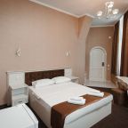 Люкс, Отель Кураж