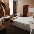 Люкс, Отель Кураж