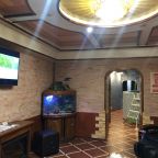 Баня, Отель Кураж