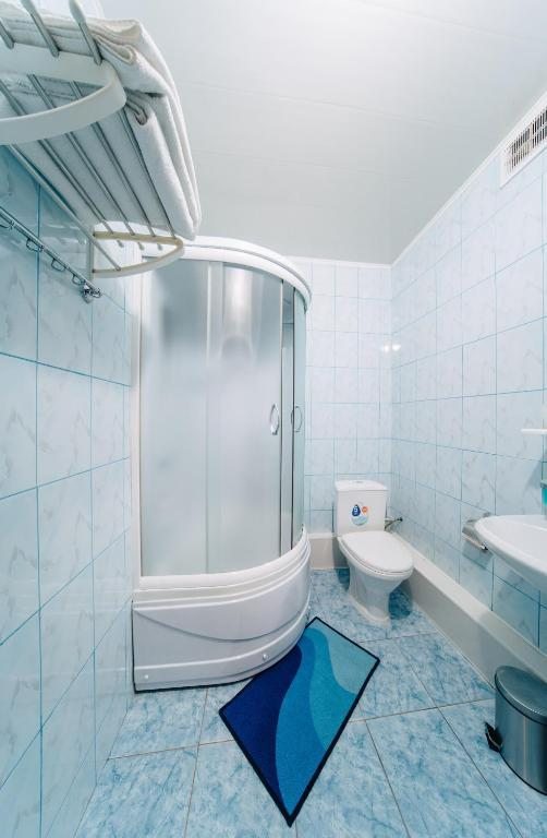 Двухместный (Двухместный номер с 1 кроватью и собственной ванной комнатой) мотеля Залужье 365, Смоленск