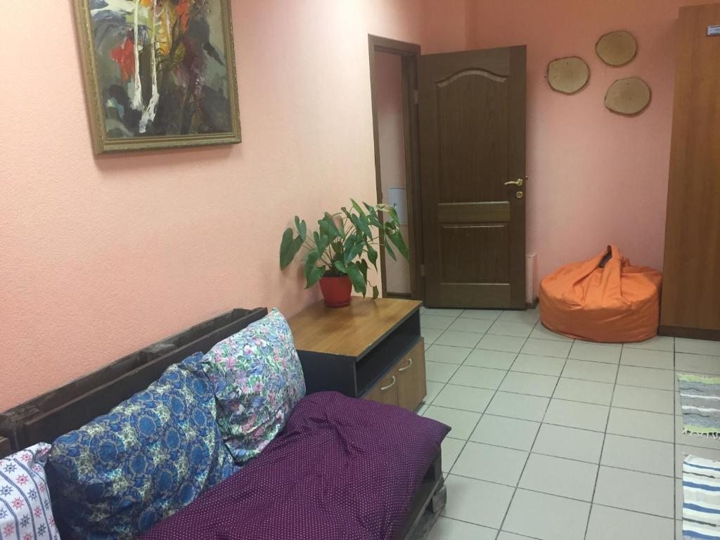 Номер (Кровать в общем четырехместном номере для мужчин и женщин) хостела Сова, Иваново