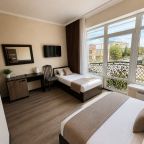 Трехместный (Номер с двуспальной кроватью), Гостиница Park Hotel