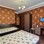 Трехместный (Трехместный номер -люкс), Гостевой дом Микаэль