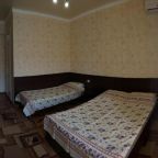 Трехместный (Трехместный номер -люкс), Гостевой дом Микаэль