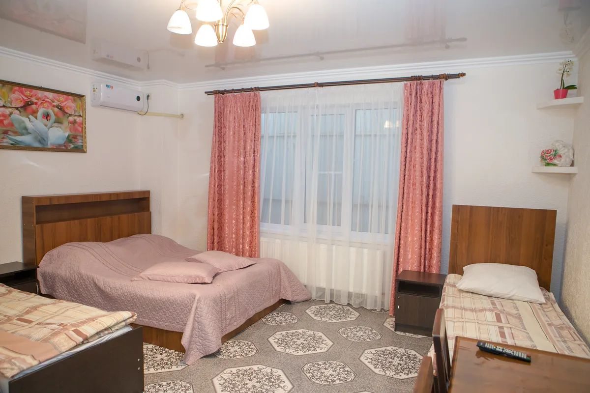 Четырехместный (Классический четырехместный номер), Отель Централь