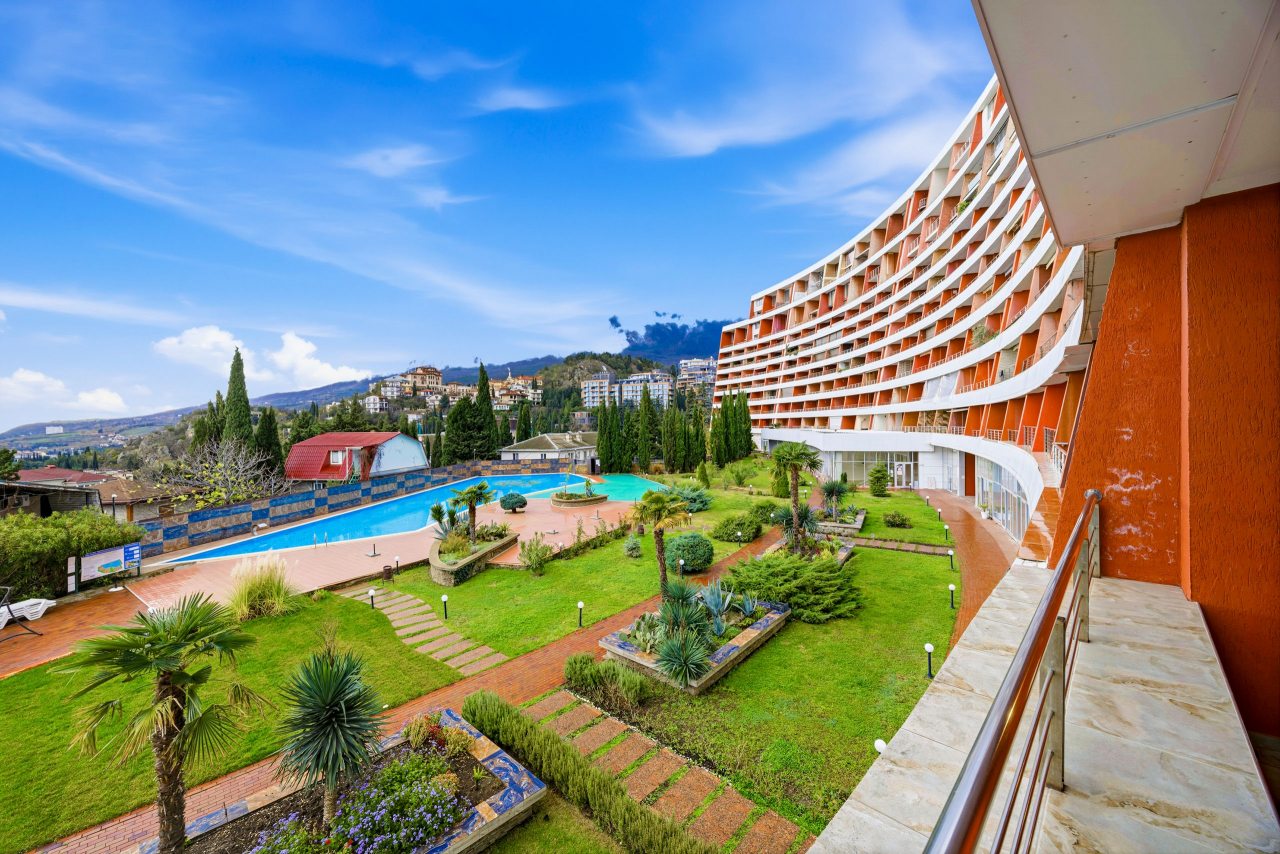 Шестиместный (Две спальни №27), Апартаменты Фамилия делюкс