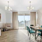 Шестиместный (Две спальни №24 с видом на море), Апартаменты Фамилия делюкс