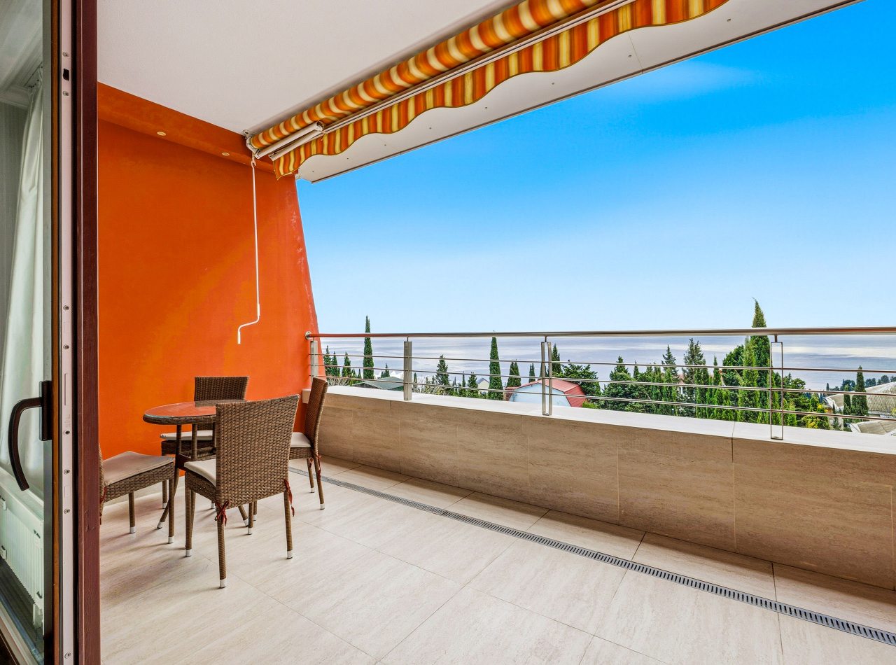 Шестиместный (Две спальни №68 с видом на море), Апартаменты Фамилия делюкс