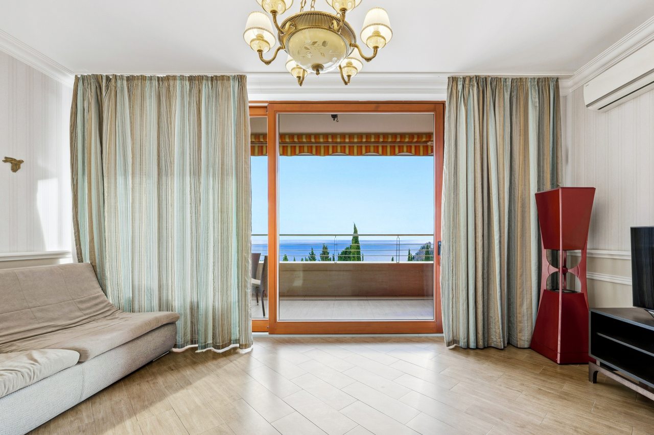 Шестиместный (Две спальни №68 с видом на море), Апартаменты Фамилия делюкс