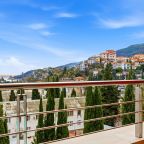 Шестиместный (Две спальни №68 с видом на море), Апартаменты Фамилия делюкс