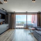 Апартаменты (Двухуровневые 175 с видом на море), Апартаменты Фамилия делюкс